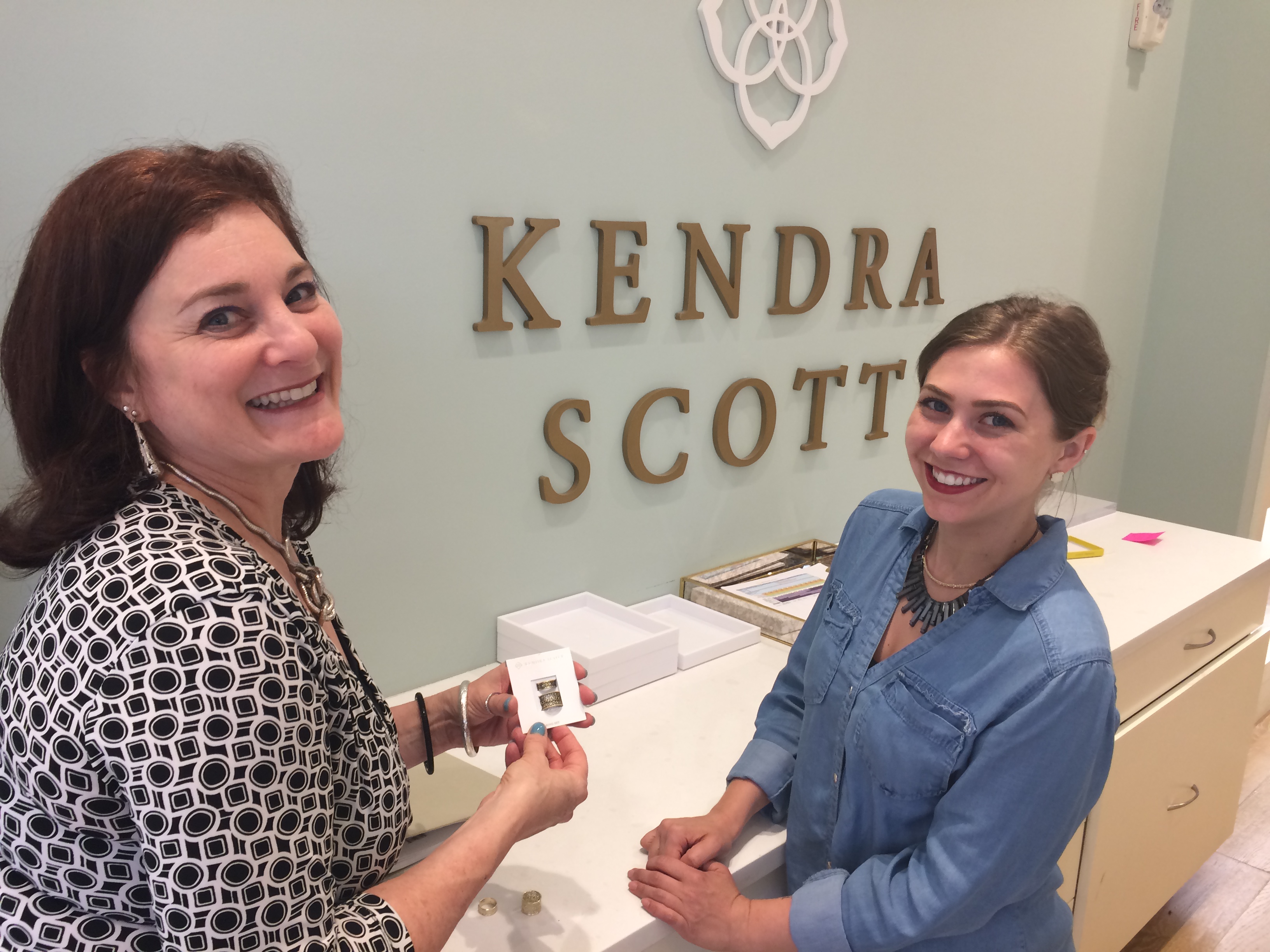 Kendra Scott Gives Back